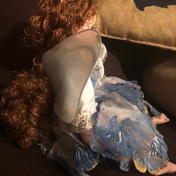 Porcelain Doll - Picture 2 of 3